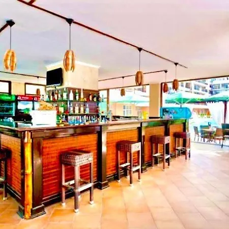 Grand Kamelia Sunny Apartamento