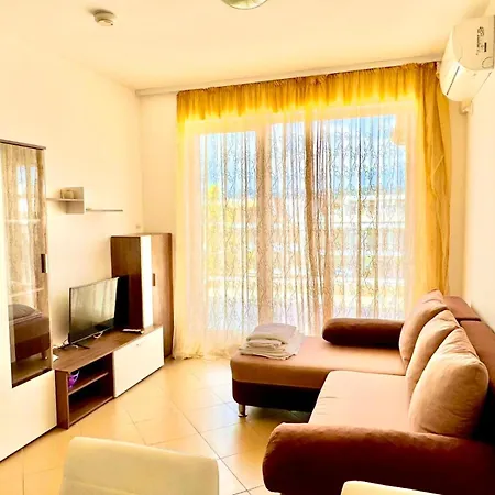 Grand Kamelia Sunny * ساني بيتش